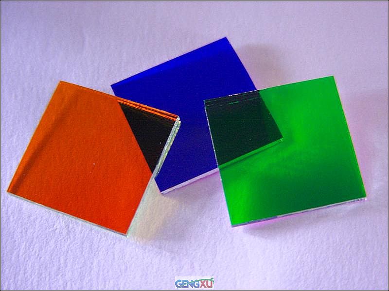 RGB��ͨ�˹�Ƭ